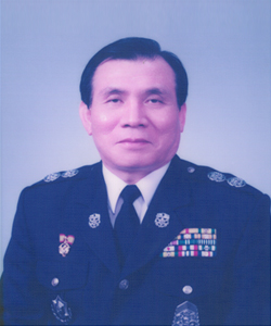 정충일